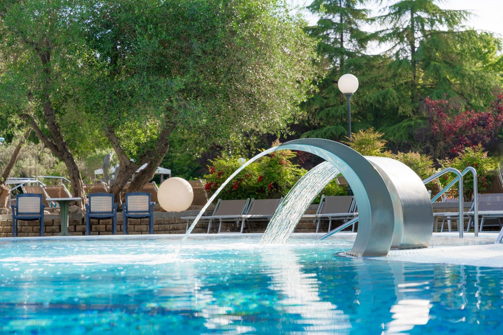 Hotel Petrarca Terme Montegrotto Terme Exterior photo