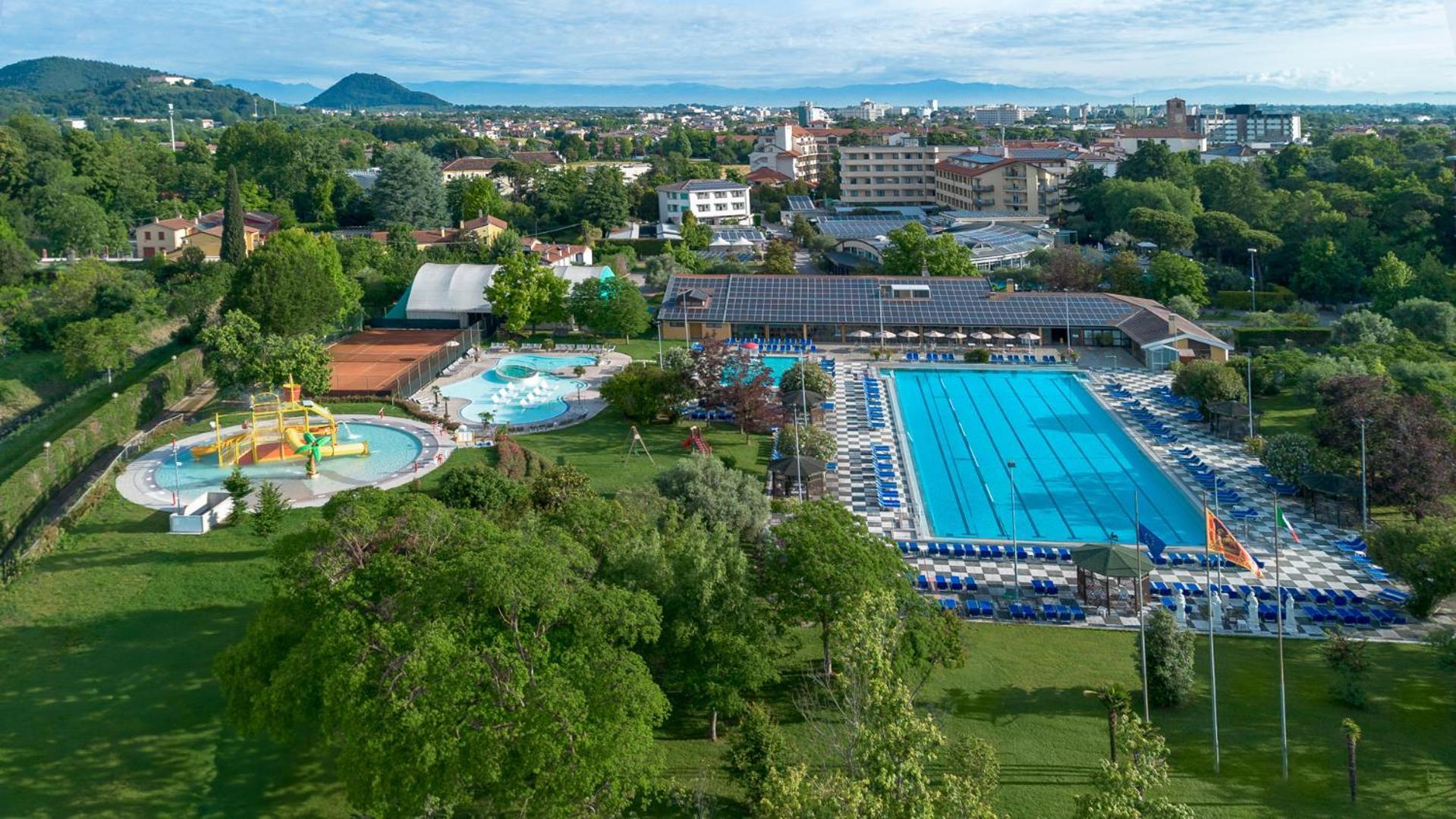 Hotel Petrarca Terme Montegrotto Terme Exterior photo