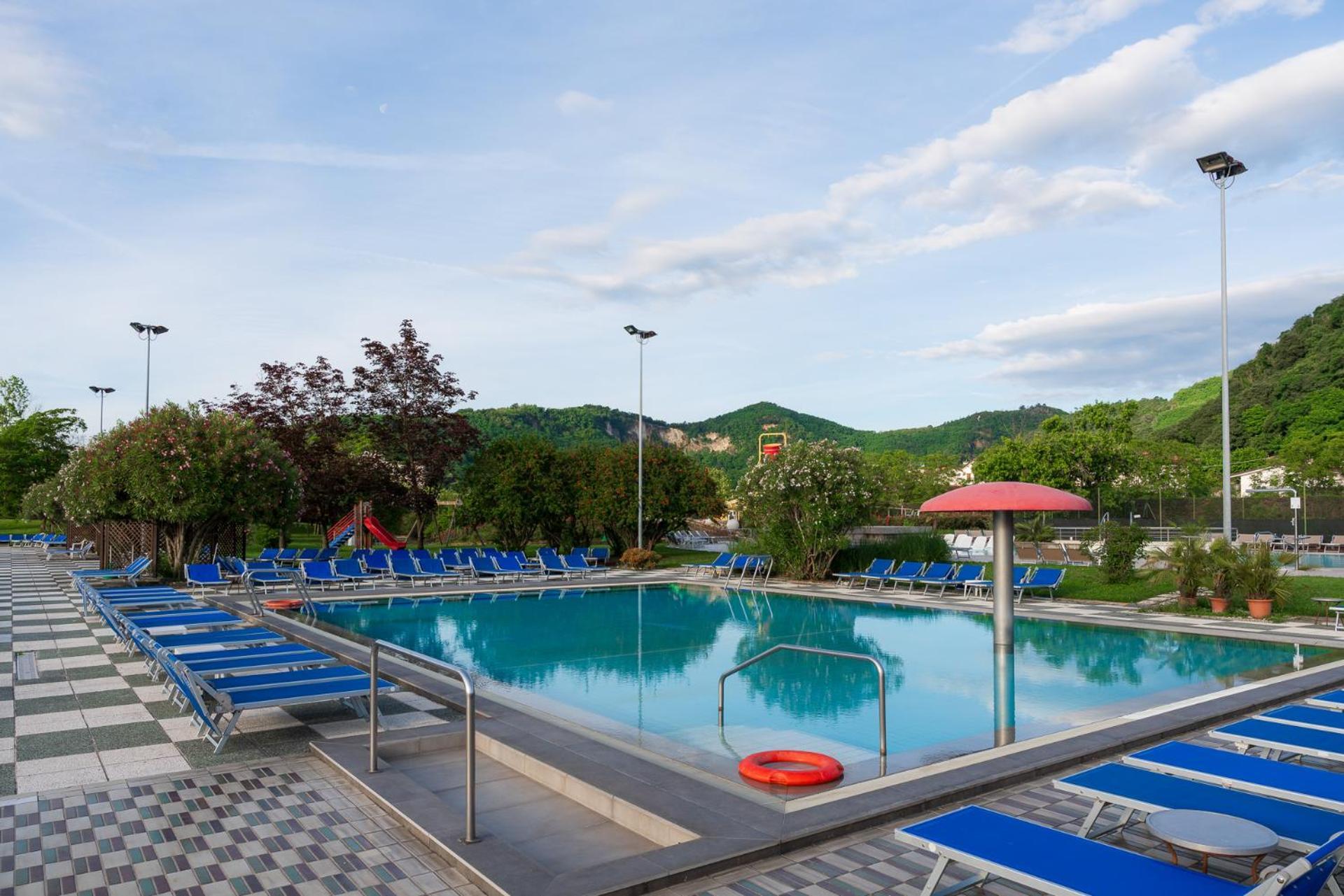 Hotel Petrarca Terme Montegrotto Terme Exterior photo